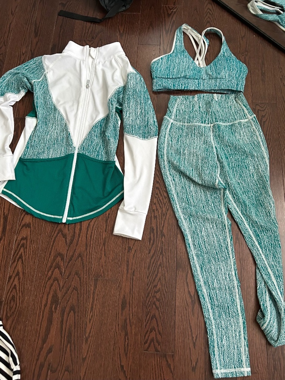 Buffbunny 3 piece workout set size Small